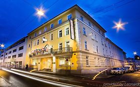 Goldenes Theater Hotel Salzburg Exterior photo