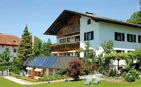 Bed and Breakfast Haus Salzburgblick  Exterior photo